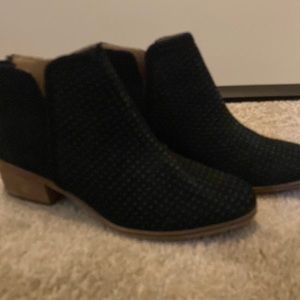 Black Ankle boots, never worn!
